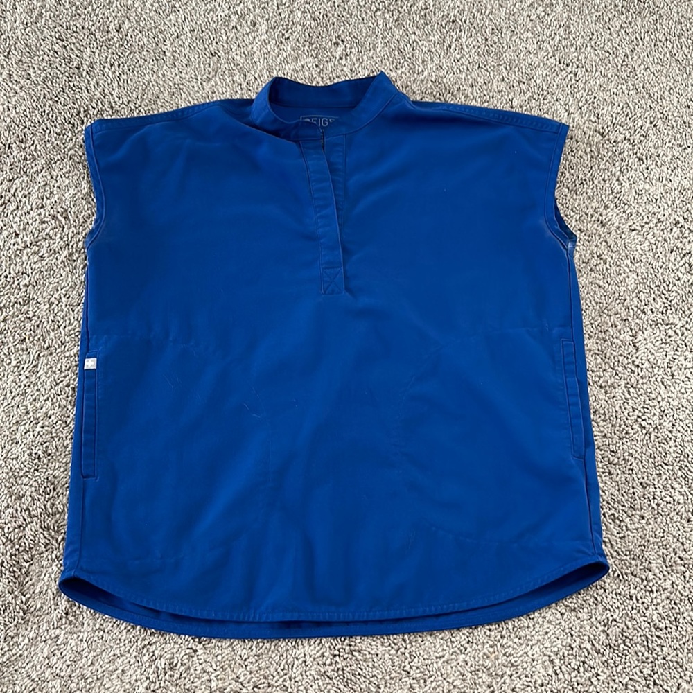 FIGS blue scrub top